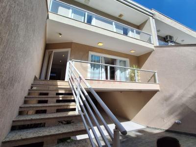 Sobrado para Venda, em Santo Andr�, bairro Vila Curu��, 3 dormit�rios, 5 banheiros, 3 su�tes, 5 vagas